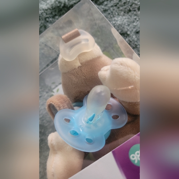 Philips AVENT Soothie Snuggle Pacifier Holder with Detachable Pacifier Monkey - Picture 2 of 6
